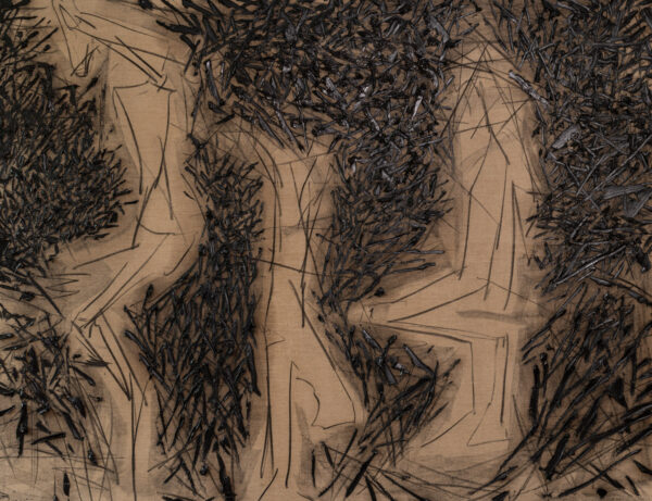 Obraz z trzema figurami na tle czarnych kresek