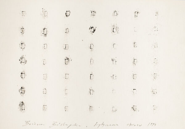 Ślady po olejnych, czarnych prostokątach w równomiernym układzie